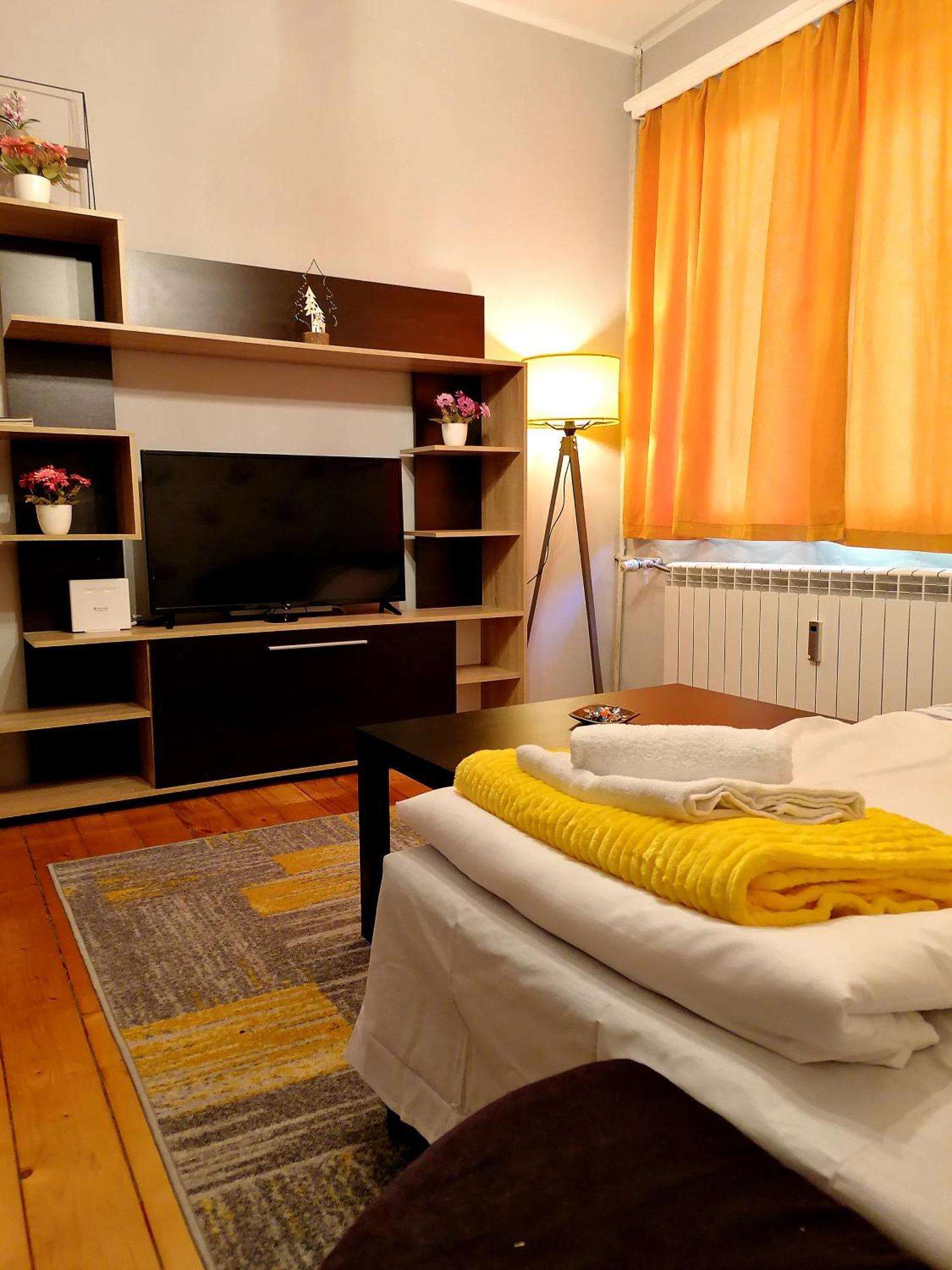 "Crystal" - The Cozy Place In The Heart Of Sofia Apartment ภายนอก รูปภาพ